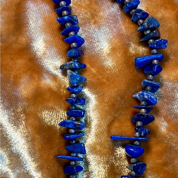 Lapis Lazuli Semi-precious stone beaded 18" Necklace with Barrel Clasp - Picture 2 of 5